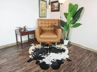 Alfombra de cuero de vaca genuino 5x4 pies blanco y negro piel de vaca piel de becerro alfombra de cuero Foto 1 de 4