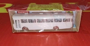 Tri-ang Minix, Strachans BUS AEC 1968 White , Excellent Plus Condition, Boxed. - Picture 1 of 12