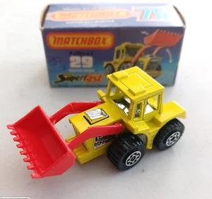 MATCHBOX - MB 29 - TRACTOR SHOVEL - MINT & BOXED - Picture 1 of 4