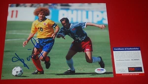 Columbian CARLOS VALDERAMA Signed 8X10 Beckett COA AC49401 - Picture 1 of 3