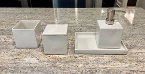 Armani Casa Vetiver Bathroom Set - Picture 1 of 7