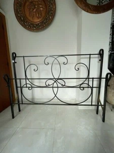 Cama Doble Hierro Forjado Negro Gradiente Plata Con Columnas Enormes - Imagen 1 de 4