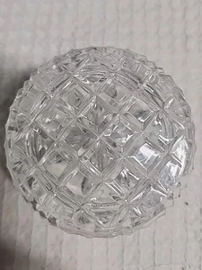 Vintage Diamond Pressed Glass Lidded Trinket Box - Picture 1 of 3