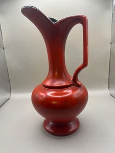 Vintage Royal Haeger USA Red Ceramic Ewer Vase With Handle & Glossy Black Interi - Picture 1 of 6