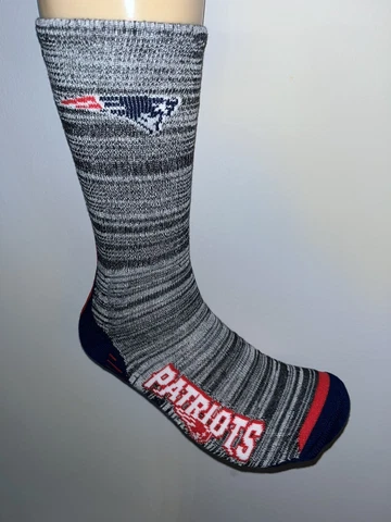 NEW ENGLAND PATRIOTS NFL FOOTBALL LOGO RED BACK CREW LENGTH SOCKS LARGE Q Cover
