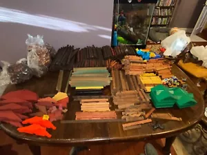 Lot Of Close to 40lbs Mixed Lincoln Logs Vintage See pics read description - Picture 1 of 8