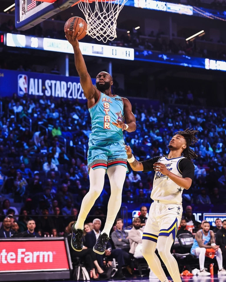 Foto de baloncesto de la NBA Jaylen Brown 2025 All-Star Game Layup Boston Celtics 8x10 Foto 1 de 1