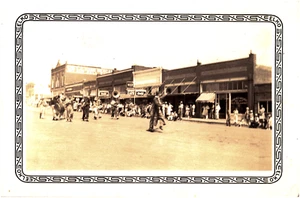 Parade in Cedar Vale Kansas L.C. Adam Mercantile Co. & Hatchery 1920s Photo - Picture 1 of 2