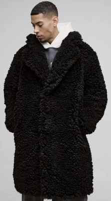 Men’s XL Black Oversized Sherpa Overcoat Warm - Image 1 of 4