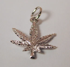 Sterlingsilber Marihuana Blatt Charm Frei USA Versand & Hummer Klauenverschluss