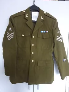 GB-73) Inghilterra uniforme artiglieria reale britannica abito n. 2 sergente - Foto 1 di 9