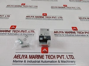 DE-STA-CO 8EA-123-1 Pneumatic Clamp 10-30 VDC - Picture 1 of 12