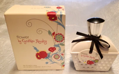 Vtg Avon Flower Cynthia Rowley eau de Parfum, 1.7 fl oz/ 50ml Spray + NEW IN BOX - Image 1 of 3