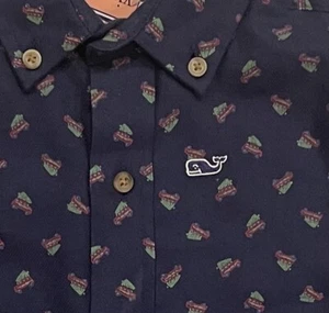 NWT Vineyard Vines Boys Woody Christmas Tree Whale Shirt Button-Up MEDIUM 10 12 - Picture 1 of 4