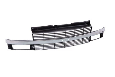 Silver Chrome Grille Assembly For 95-05 Chevrolet Astro w/Composite Lamp Type - Image 1 of 4