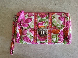 Vera Bradley Push-Lock Wristlet in Lilli Bell. Pink, Green, Orange, White EUC - Bild 1 von 4