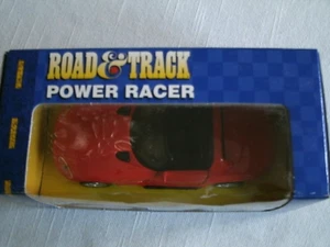 Maisto Road and Track Power Racer Dodge Viper Die Cast Model Car/Bright Red - Bild 1 von 5