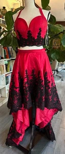 NWT Sherri Hill Ladies size 10 Red with Black Lace 2-piece High-Low Formal Gown - Picture 1 of 9