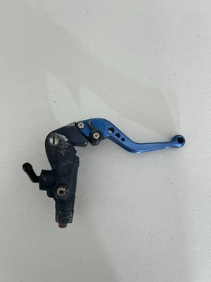 2007 06 07 Suzuki GSXR 600 GSXR 750 Front Brake Master Cylinder Lever Switch Foto 1 de 4