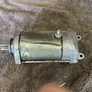 KTM RC8 STARTER MOTOR - Picture 1 of 3