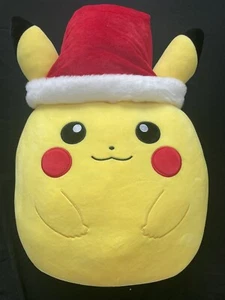 Pokémon Pikachu 14 Zoll Squishmallows Holiday Plüsch Weihnachtsmütze IN HAND - Bild 1 von 3