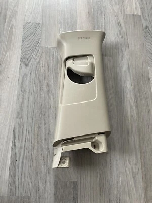 Moldura de pilar superior del lado del pasajero delantero derecho 10-13 OEM Suzuki Kizashi  Foto 1 de 4