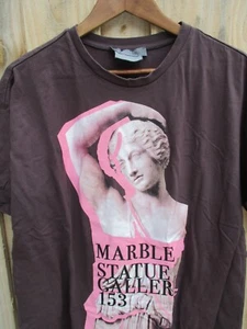 Met NYC Amazon marble statue gallery Primark dark gray t-shirt Medium - Picture 1 of 4