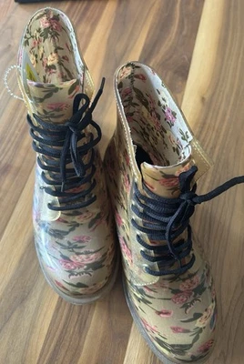 Botines de lluvia de goma para mujer talla 11 estampado floral (ligeramente usados) lindo estampado Foto 1 de 3