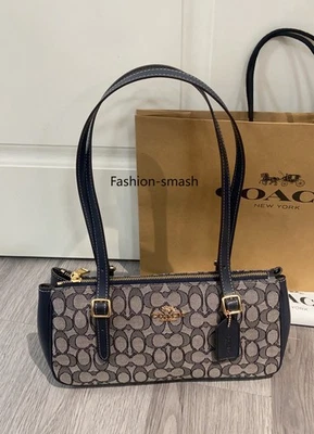 Bolsa de ombro CBJ03 Asher em lona jacquard assinatura couro preto - Imagem 1 de 4