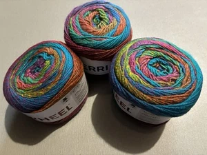 Lion Brand Ferris Wheel Knitting Yarn 255gms Acrylic - Picture 1 of 3