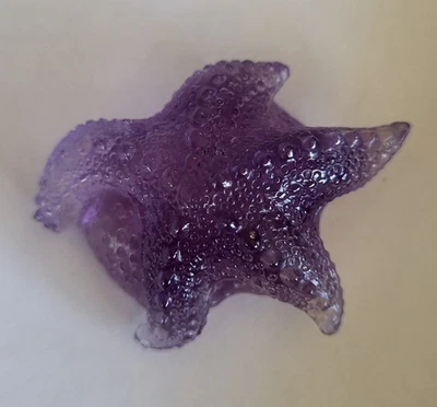 68.75 TCW Natural Earth Mined Lavender Amethyst Carved Starfish Sculpture 38 mm - Image 1 of 4