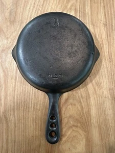 Vintage Griswold #3 668 3 Hole Handle Cast Iron Skillet Unmarked RARE - Picture 1 of 6