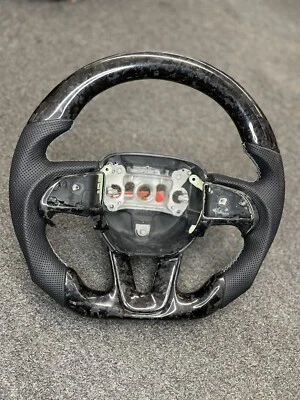 Volante Dodge Durango/Carger Challenger 2014-2019 forjado fibra de carbono Foto 1 de 3