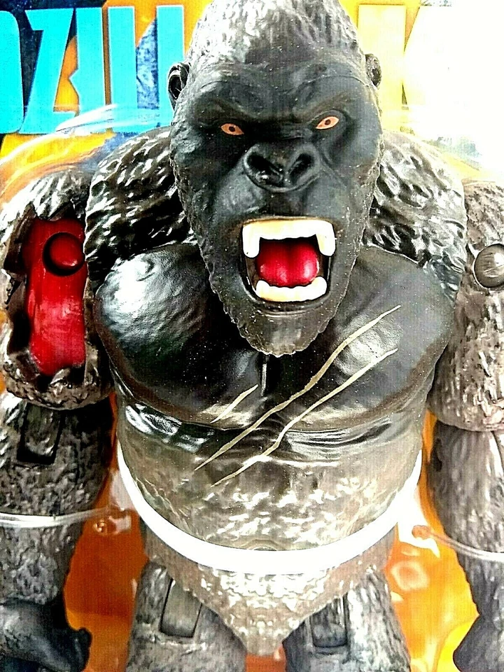 GODZILLA VS KONG - King Kong With Battle Axe & Battle Damage - Monsterverse