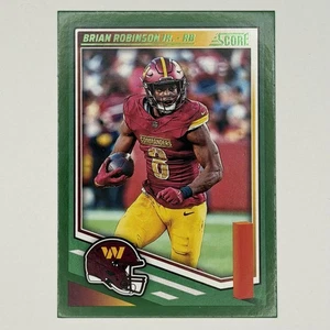 2025 Score Green Brian Robinson Jr. #176 Washington Commanders 10*5 - Imagen 1 de 2
