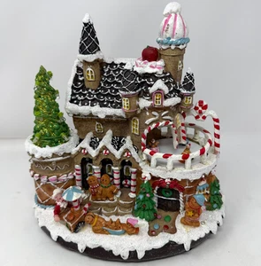 Lebkuchenhaus beleuchtet Musical von Plow & Hearth mit Netzkabel NEU - Bild 1 von 17