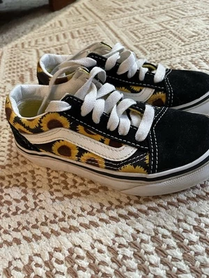 Zapatillas bajas VANS para niñas talla 11 girasol negras amarillas Foto 1 de 4