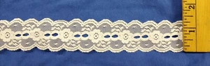 Weiße gewellte Kanten 1 1/4" breite Spitze für Dessous oder Handwerk 20 Yards = $ 11,99 - Bild 1 von 1