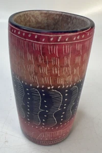 Small pencil holder/vase Hand Carved in Keyna for Le Primatif - Picture 1 of 7
