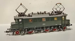 Roco HO BR 104 Electric Locomotive - Picture 1 of 8