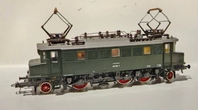 Roco HO  BR 104 Electric Locomotive - Image 1 of 4