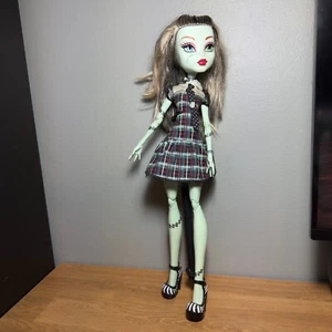 Monster High Frankie Stein Frightfully Tall Ghoul 17" Puppe Figur Spielzeug Mattel - Bild 1 von 2
