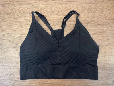 PINK Victoria's Secret Black Texture SMALL DD Seamless Lightly Lined Sport Bra - Image 1 of 2