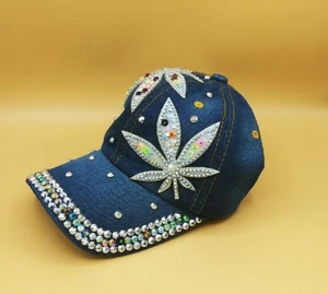Gorra de béisbol ajustable con perno de imitación iridiscente iridiscente con hoja de cannabis 420 - Imagen 1 de 4