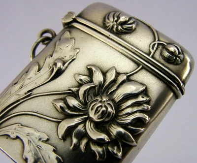 BEAUTIFUL 800 SOLID SILVER FLOWER VESTA CASE 1905 ART NOUVEAU ANTIQUE — 第 1/4 张图片