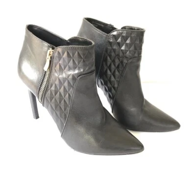 BCBGeneration Womens Chameleon Ankle Boots Black Quilted Leather Side Zipper 9 M - Image 1 of 4