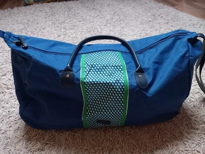 NEU - hübscher Weekender/ kleine Reisetasche mit Rollen - schönes Geschenk - Bild 1 von 4