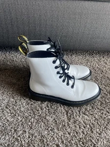 Botines de combate Dr. Doc Martens Airwair de cuero blanco Luana AW004 talla 8 L - Imagen 1 de 10