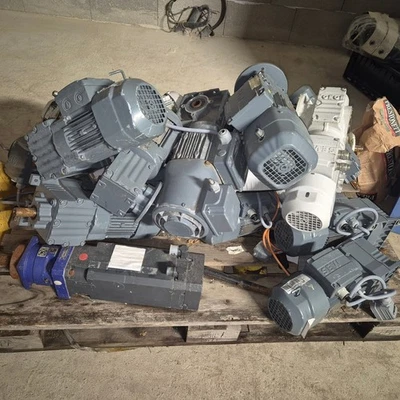 restposten 15er palette getriebemotoren sew abb siemens bonfiglioli - Bild 1 von 2