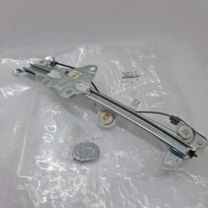 TOYOTA Genuine MARK2 CHASER JZX90 GX90 Right Front Window Regulator 69801-22151 - Picture 1 of 2